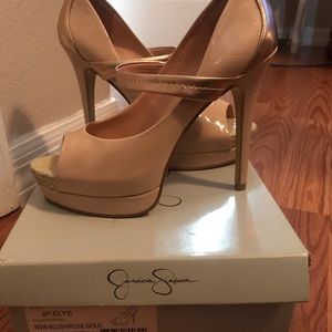Nude/rose gold Jessica Simpson Pumps